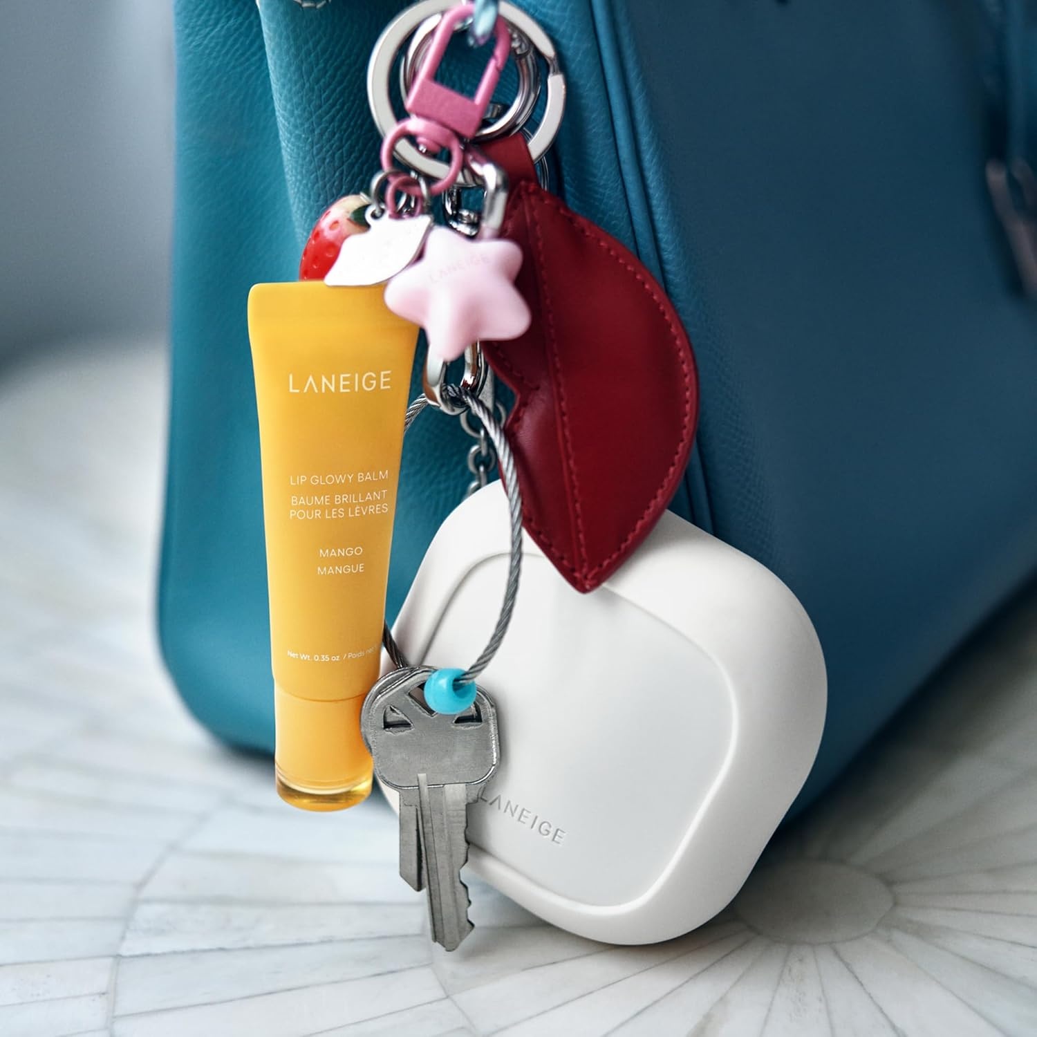 image:imageLANEIGE Neo Blurring Powder Korean Shine Control Compact with Pore Blurring Smoothing Finish amp TravelFriendly No Spill PackagingNeo Powder Keychain